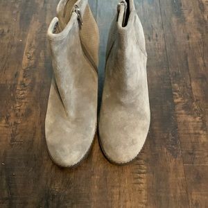 ROCKPORT Gray Genuine Leather Suede Wedge Ankle Booties Boots Shoes Casual 7.5